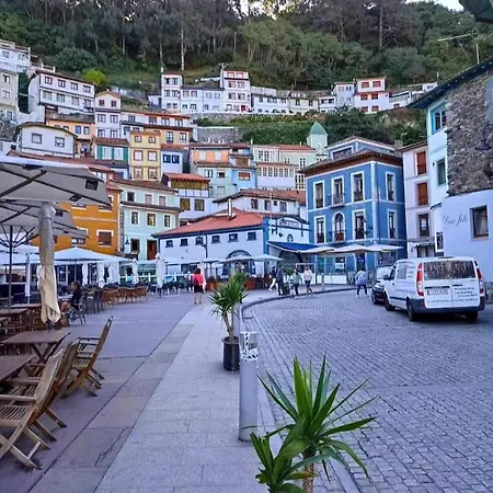 Casa Cernuda Nyaraló *